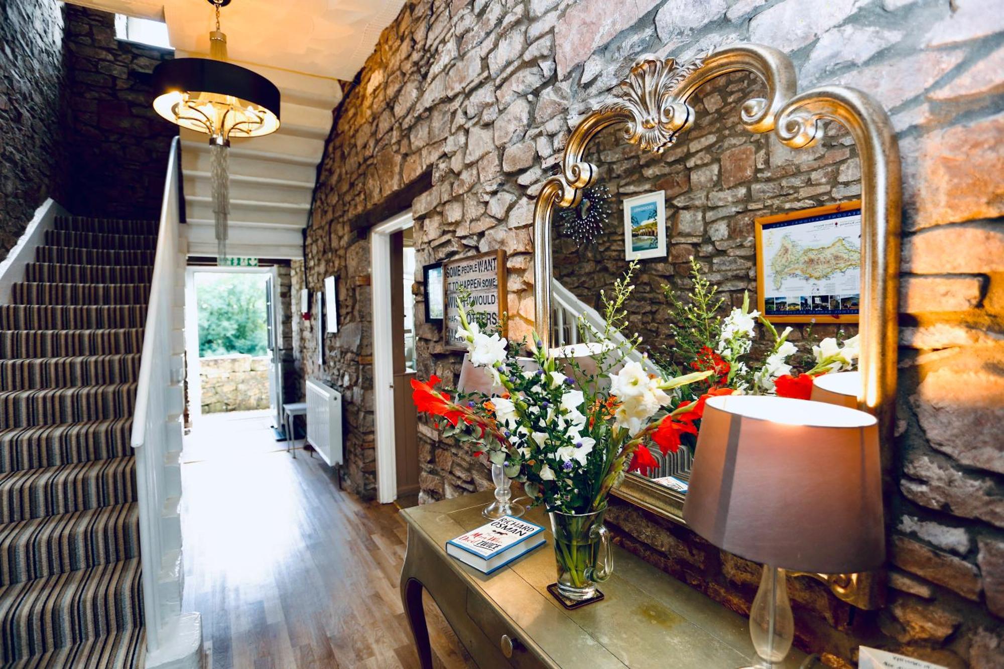 Villa Ty Croeso House à Llangattock Extérieur photo