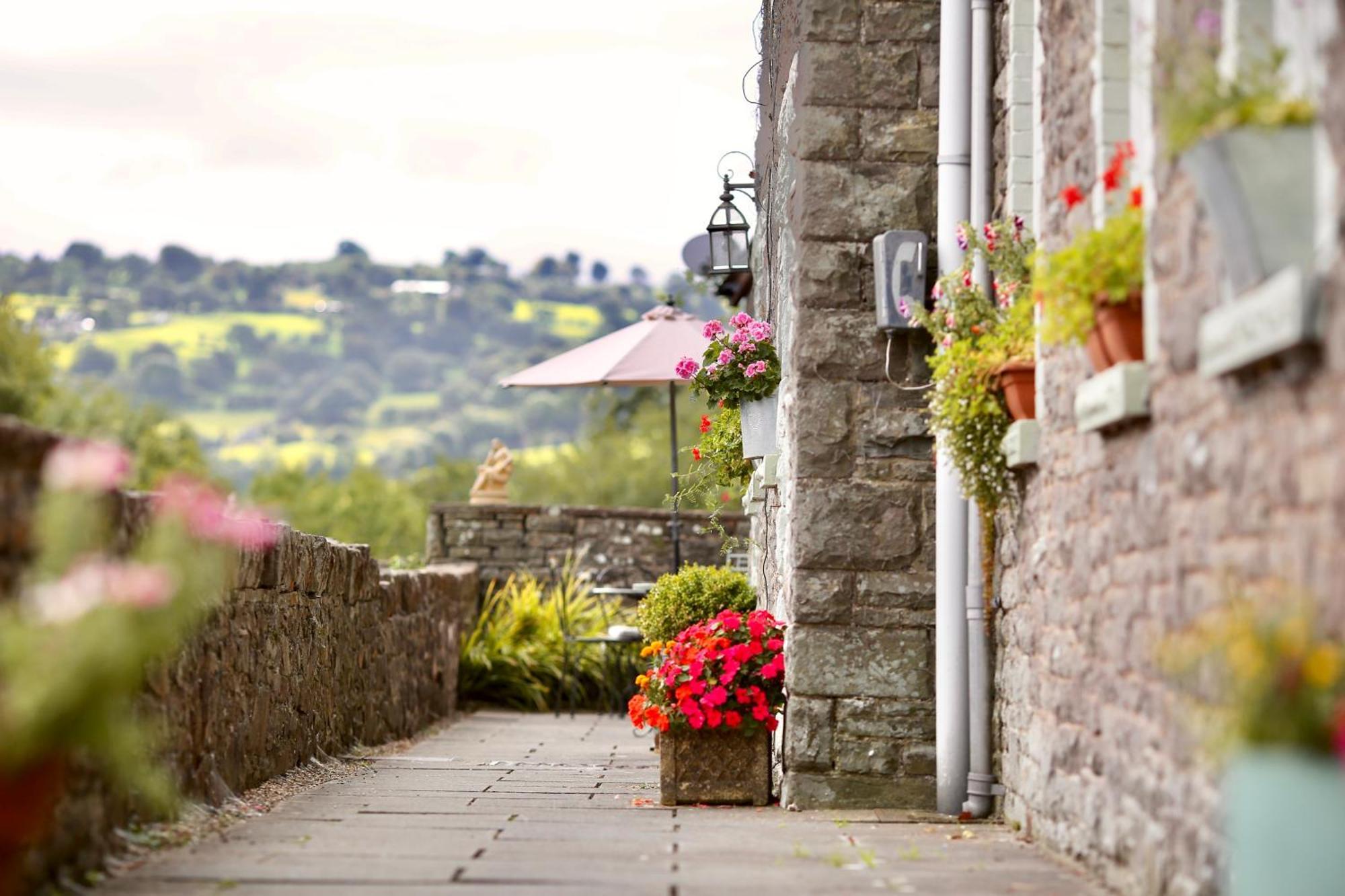 Villa Ty Croeso House à Llangattock Extérieur photo